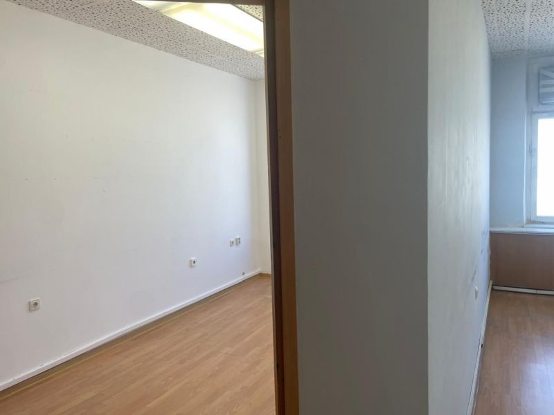 Снять  коммерческую недвижимость