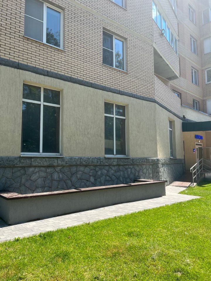 Снять  коммерческую недвижимость