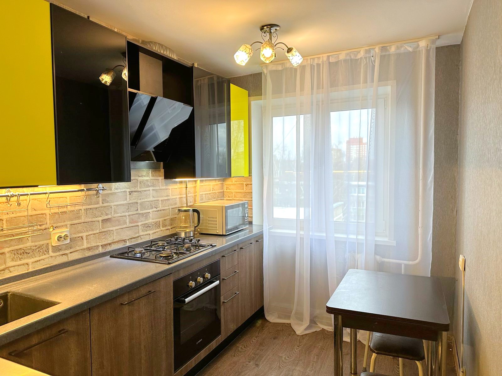 Купить 4-комнатную квартиру