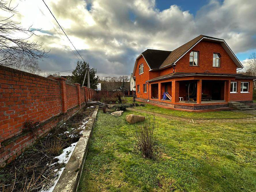 Купить  коттедж