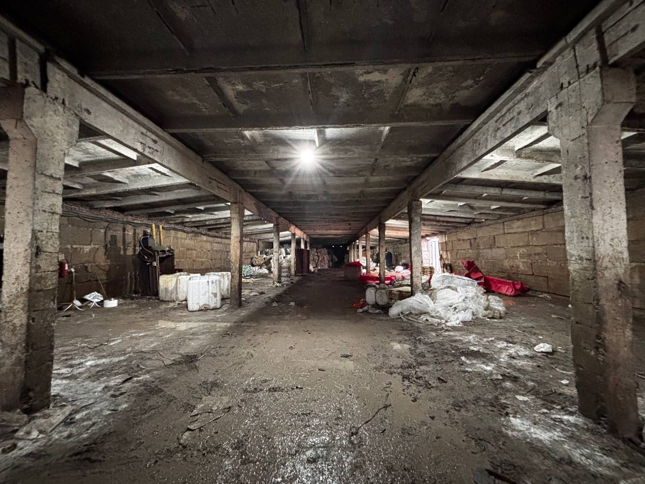 Снять  производство