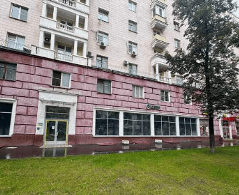 Снять  торговое помещение