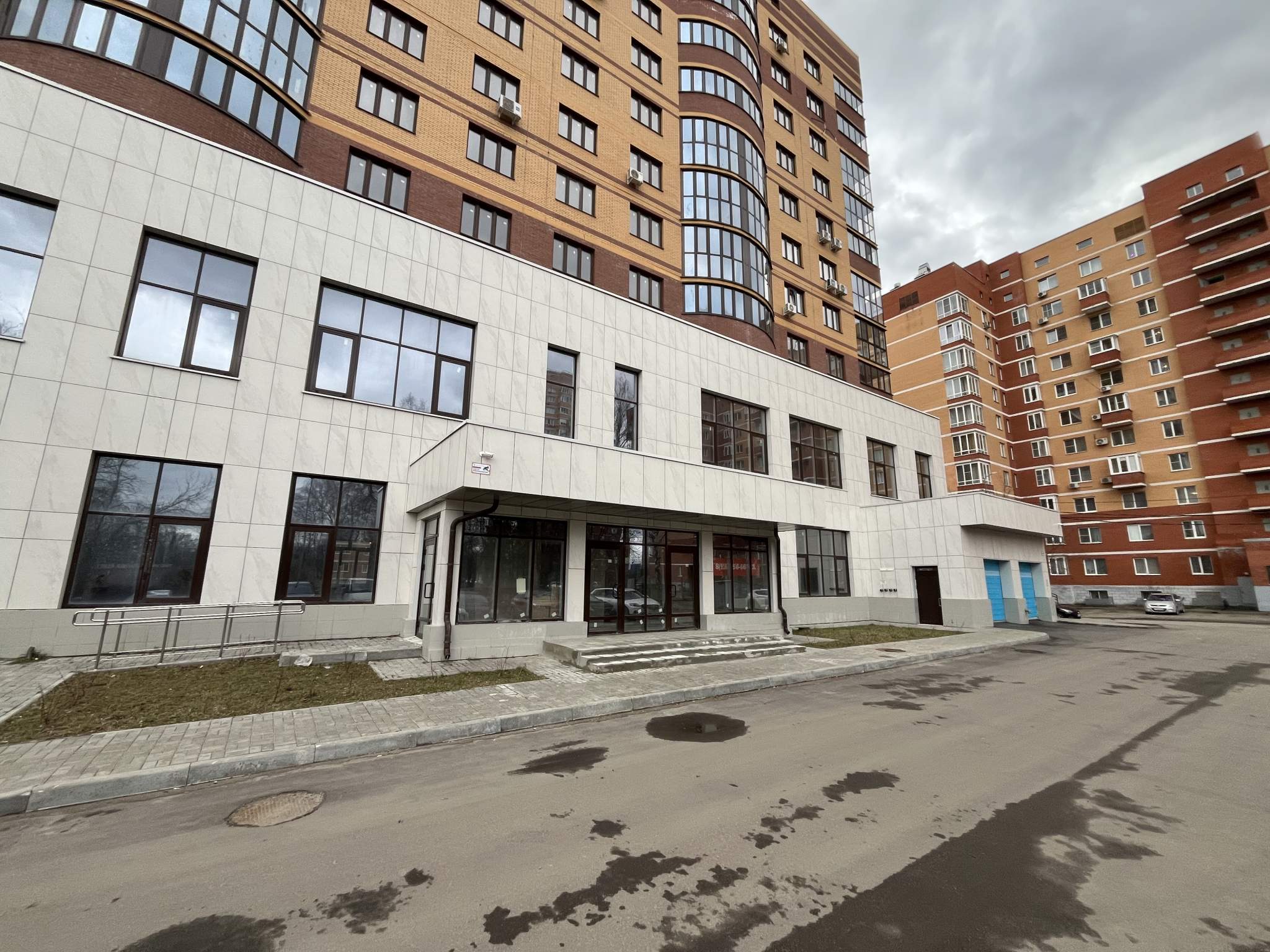 Купить  торговое помещение