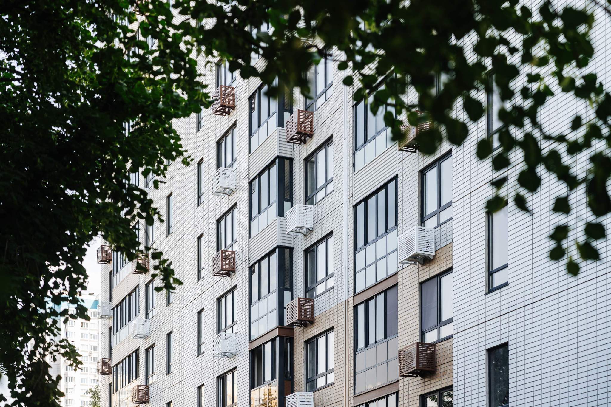 Купить  машиноместо