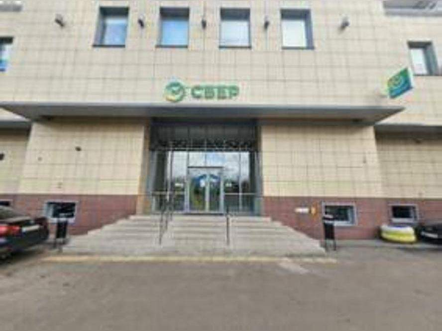 Снять  торговое помещение