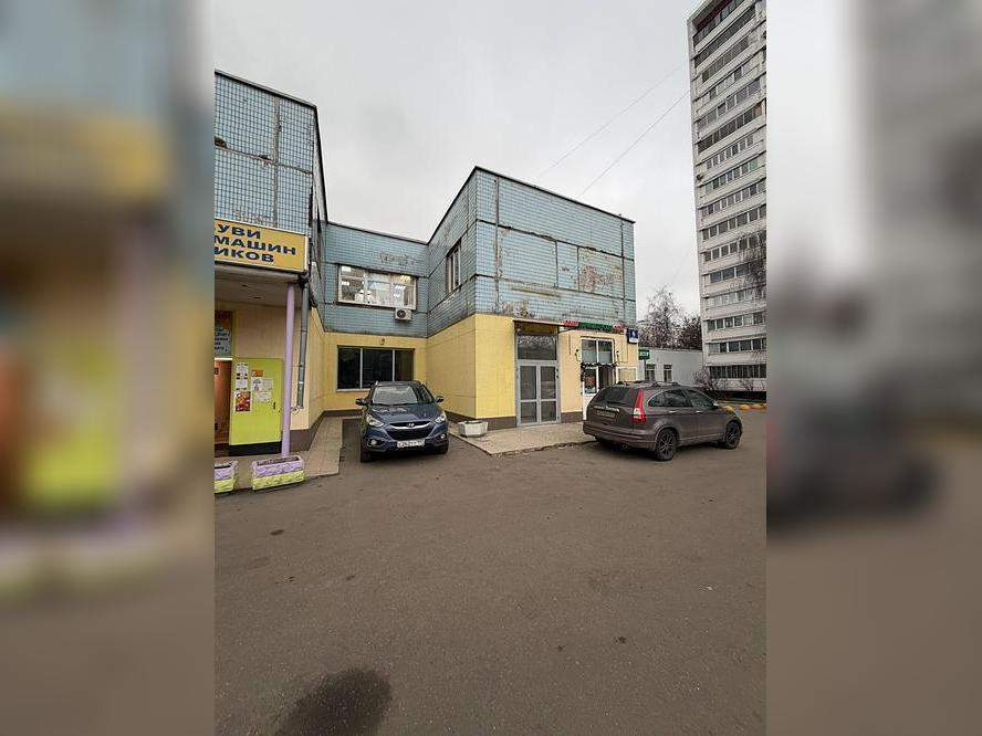 Снять  торговое помещение