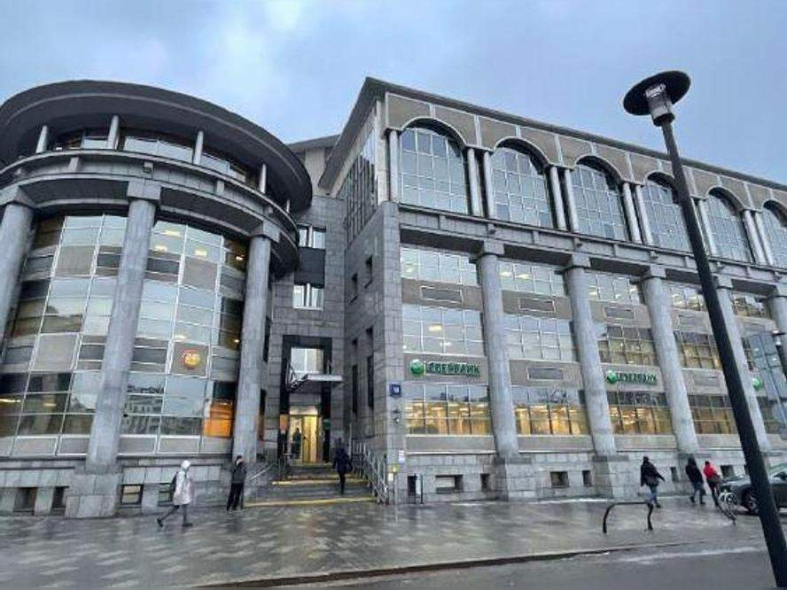 Снять  торговое помещение