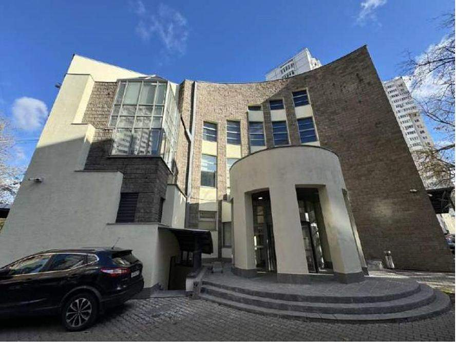 Снять  торговое помещение