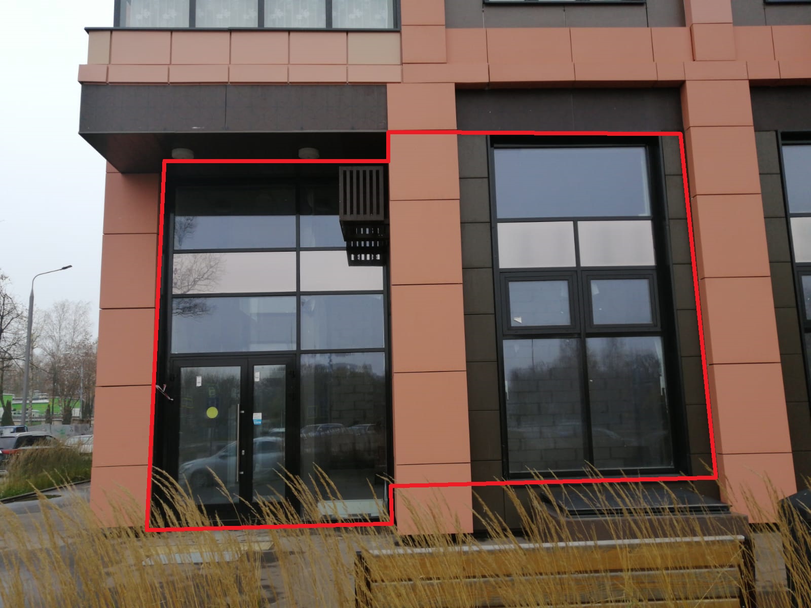 Снять  помещение свободного назначения