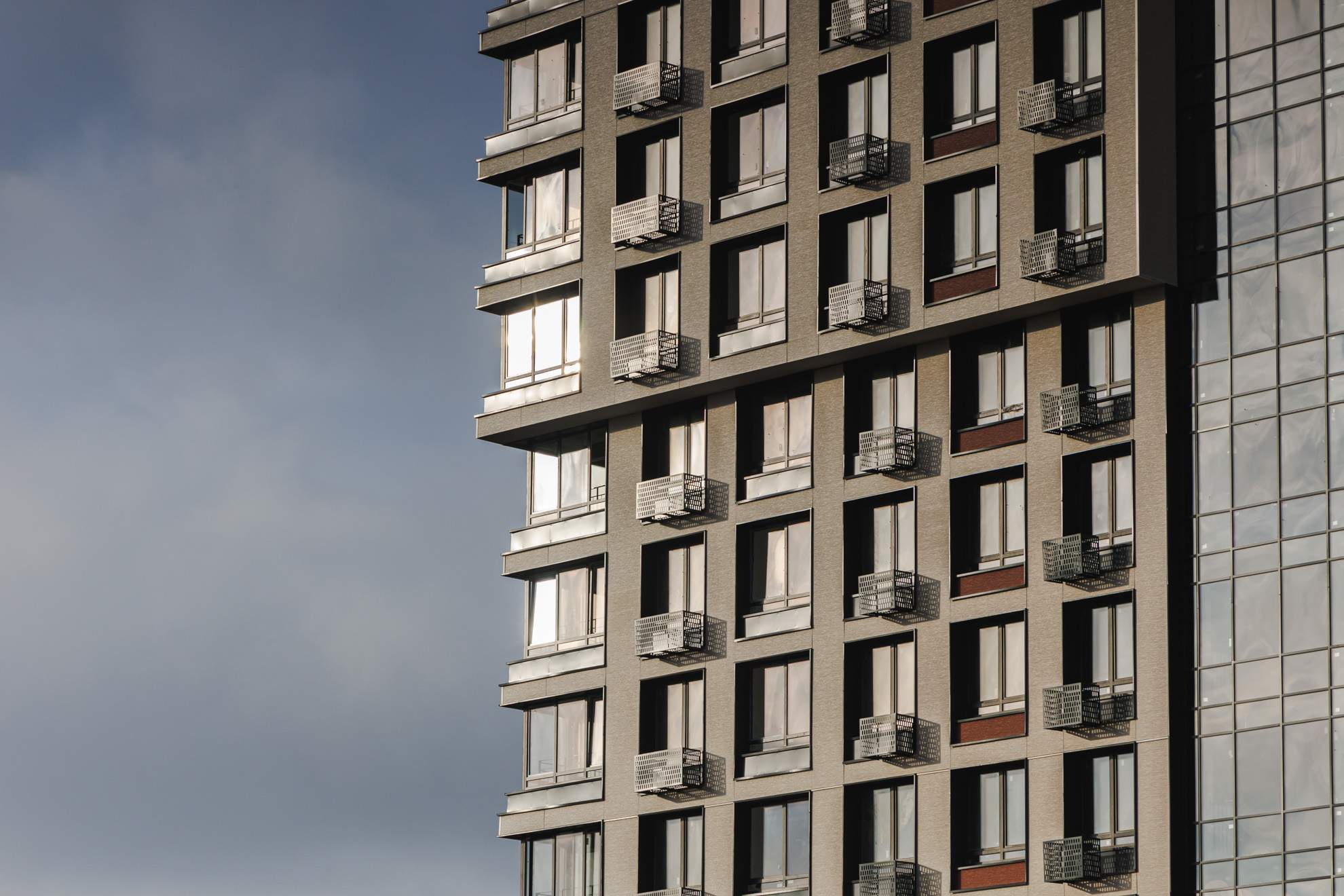 Снять  помещение свободного назначения