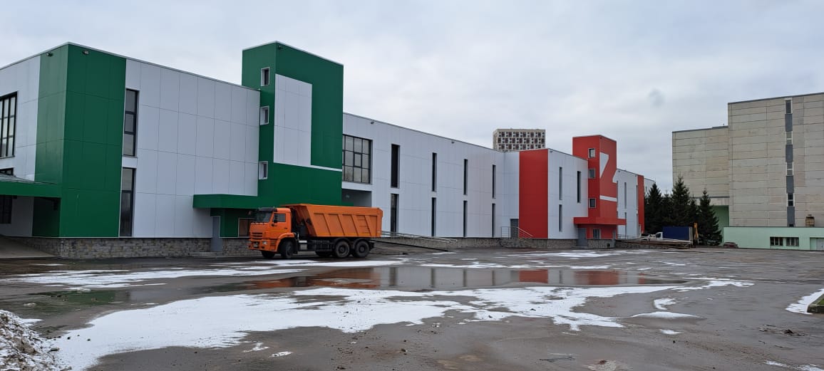 Снять  помещение свободного назначения
