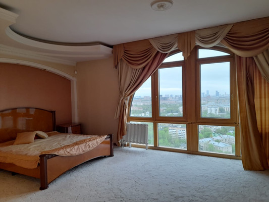 Купить 10-комнатную квартиру