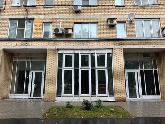 Снять  помещение свободного назначения