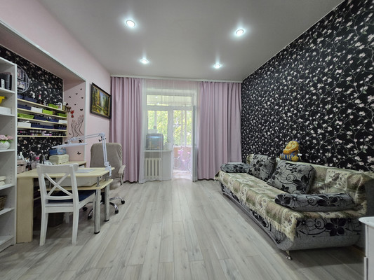 Купить 4-комнатную квартиру