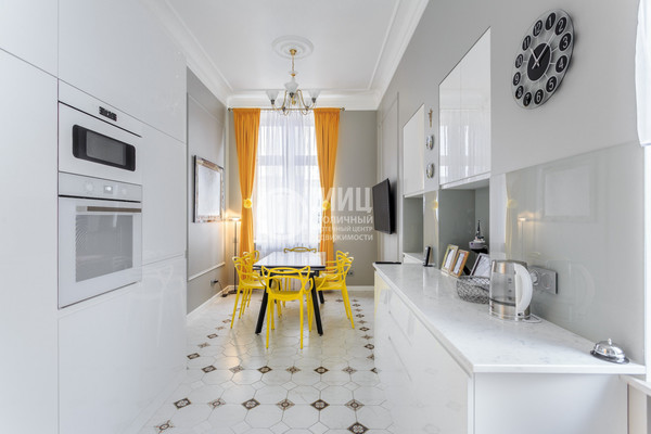 Купить 4-комнатную квартиру