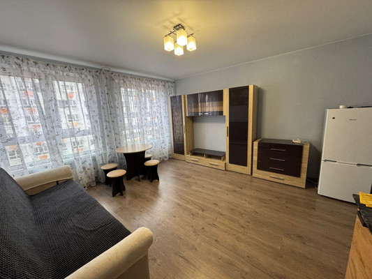 Купить --комнатную квартиру