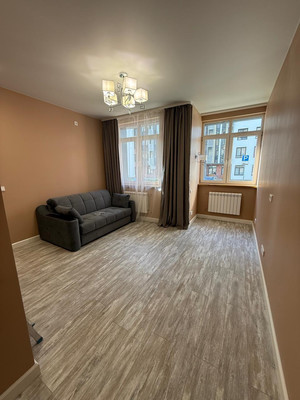 Купить --комнатную квартиру