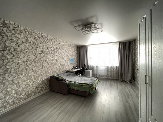 Купить 4-комнатную квартиру