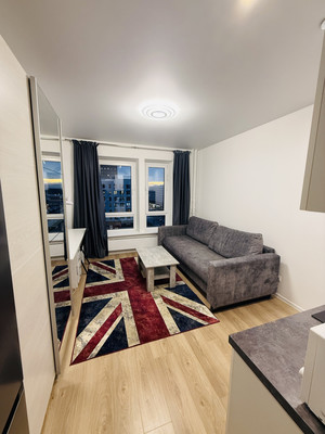 Купить --комнатную квартиру