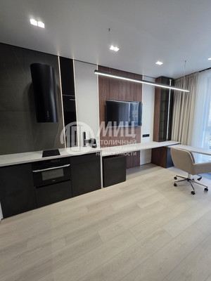 Купить --комнатную квартиру