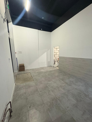 Снять  помещение свободного назначения