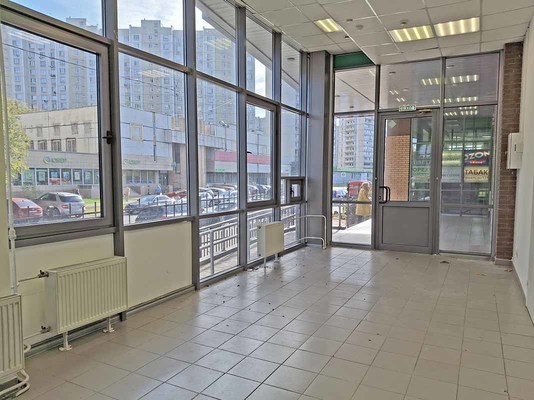 Снять  торговое помещение