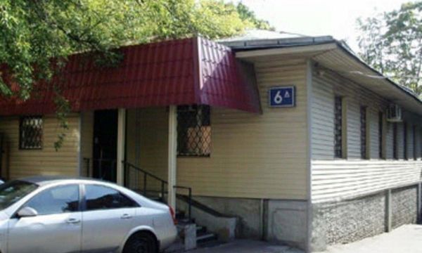 Снять  помещение свободного назначения