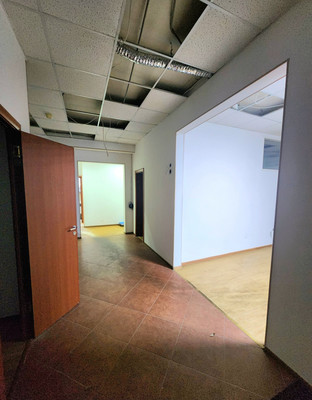 Снять  помещение свободного назначения