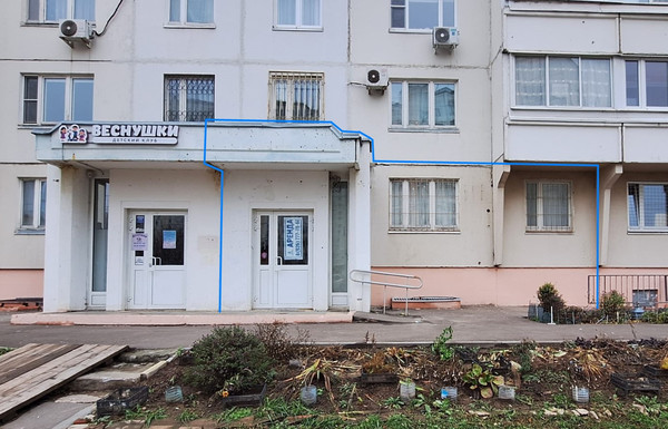 Снять  помещение свободного назначения