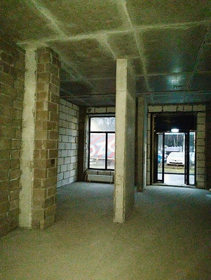 Снять  помещение свободного назначения