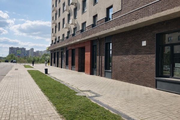 Снять  помещение свободного назначения