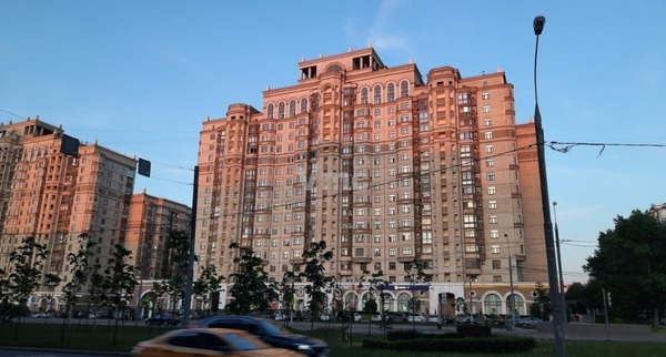 Снять  торговое помещение