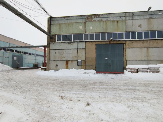 Снять  помещение свободного назначения