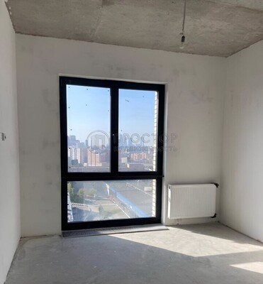 Купить --комнатную квартиру