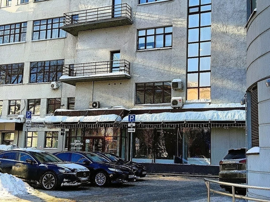 Снять  торговое помещение