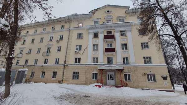 Снять  помещение свободного назначения