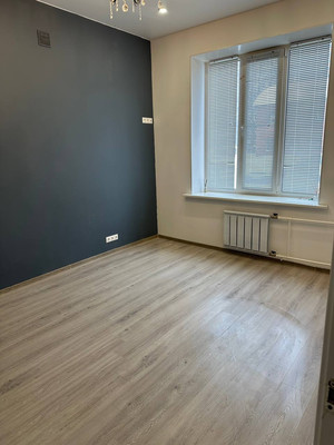 Снять  помещение свободного назначения