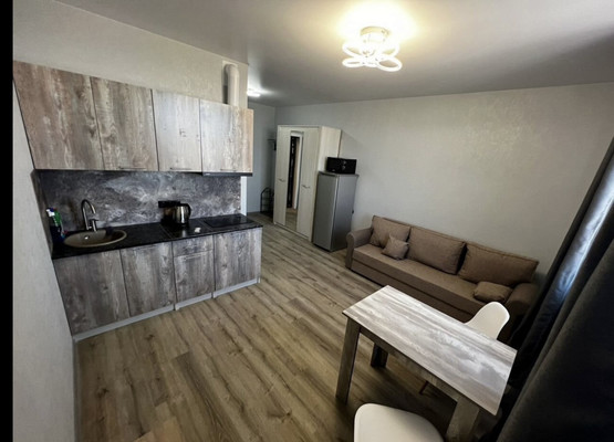 Купить --комнатную квартиру