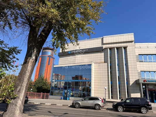 Снять  торговое помещение