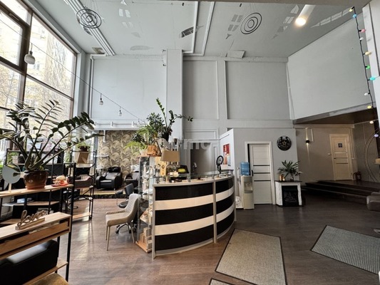 Снять  помещение свободного назначения