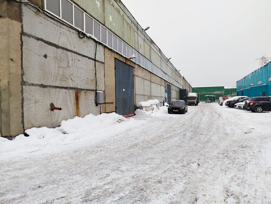 Снять  помещение свободного назначения