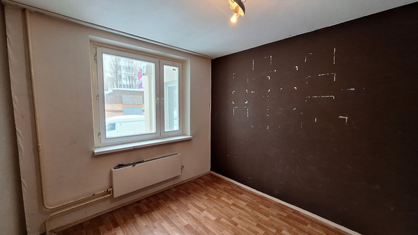 Снять  помещение свободного назначения