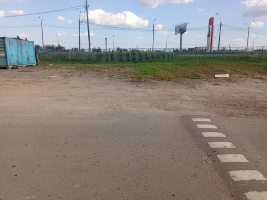 Снять  помещение свободного назначения