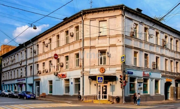 Снять  помещение свободного назначения