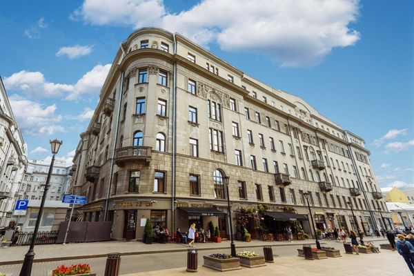 Снять  помещение свободного назначения