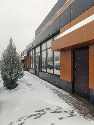 Снять  помещение свободного назначения