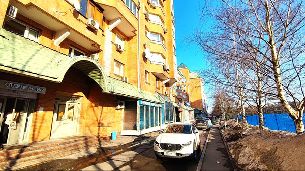 Снять  помещение свободного назначения