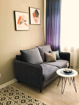 Купить --комнатную квартиру