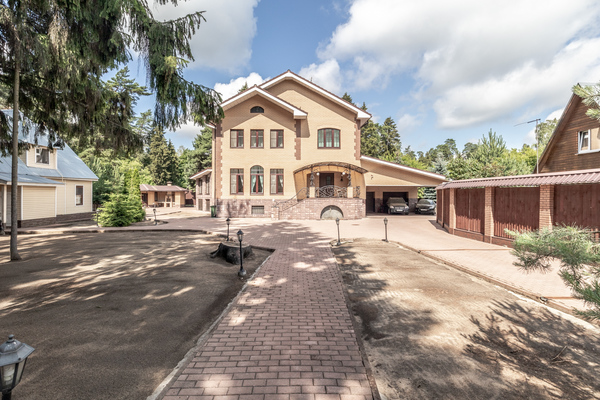 Купить  дом