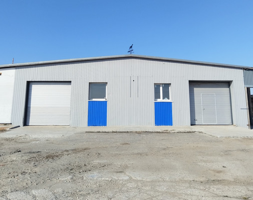 Снять  помещение свободного назначения